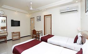 Hotel Suyash Deluxe